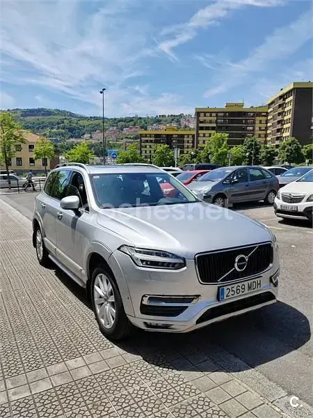 Usado Volvo XC90 Momentum 225 CV (165 kW) 2015 Gris / plata SUV