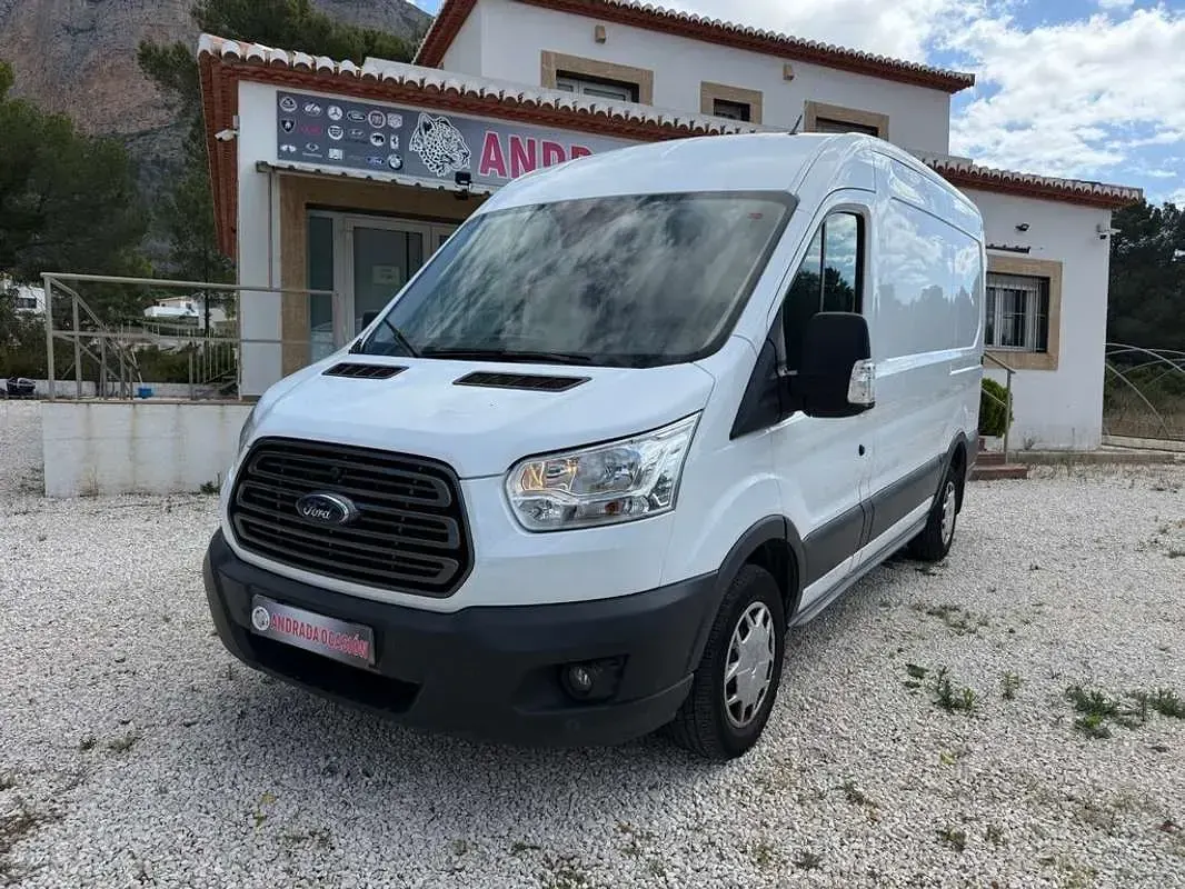 Usado Ford Transit Trend 129 CV (94 kW) 2019 Blanco Van