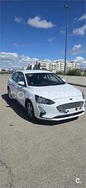Usado Ford Focus Trend 95 CV (69 kW) 2022 Blanco Berlina