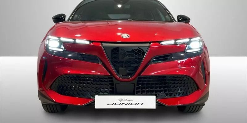 Usado Alfa Romeo Junior Edizione Speciale 114 kW (156 CV) 2024 Bronce SUV