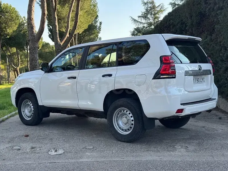 Usado Toyota Land Cruiser 204 CV (150 kW) 2021 Blanco SUV