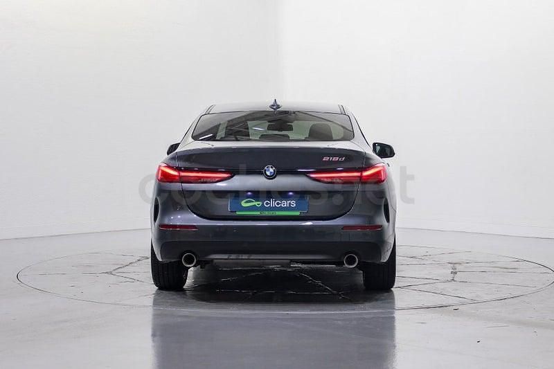 Usado BMW 218 150 CV (110 kW) 2021 Gris / plata Familiar