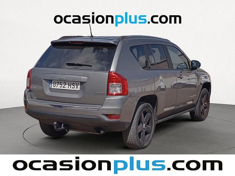Usado Jeep Compass Limited 136 CV (100 kW) 2013 Gris SUV