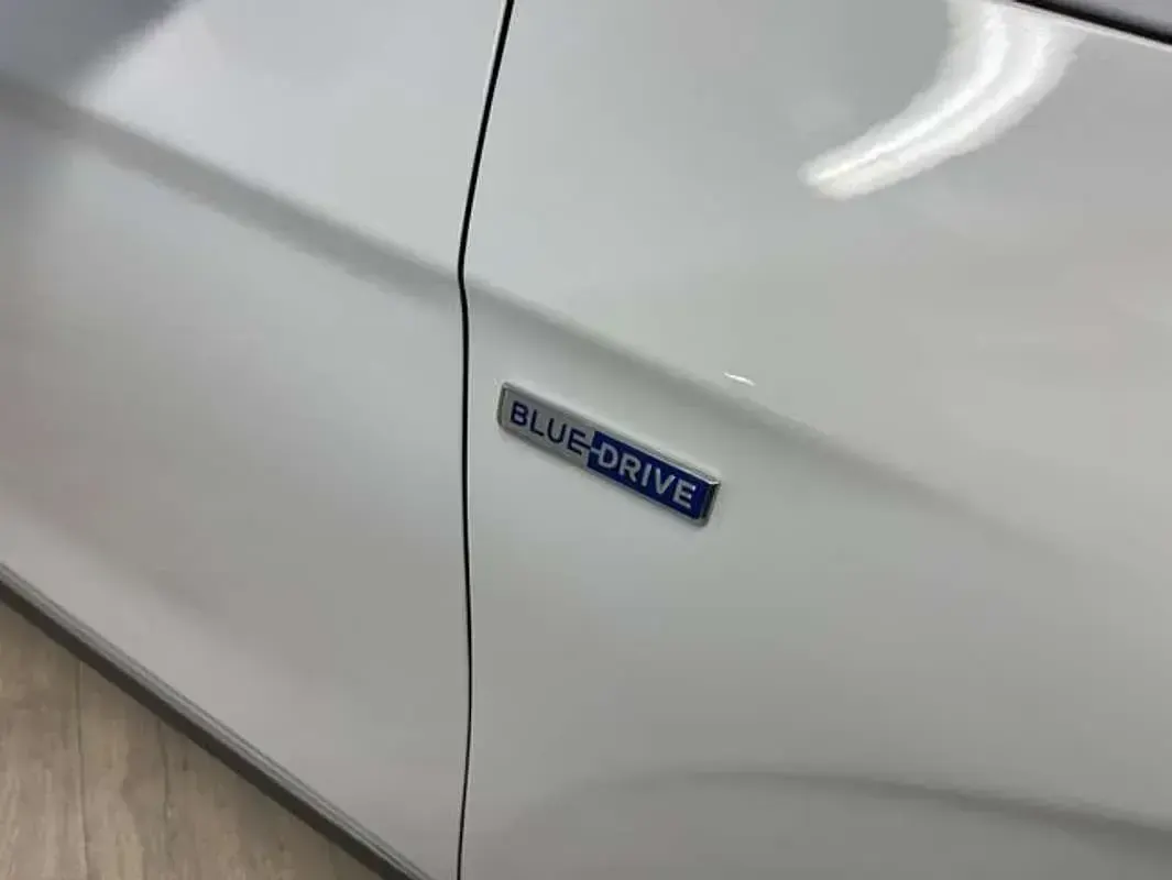 Usado Hyundai Ioniq 141 CV (103 kW) 2017 Blanco Utilitario