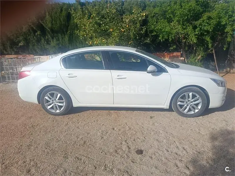 Usado Peugeot 508 Active 112 CV (82 kW) 2011 Blanco Berlina