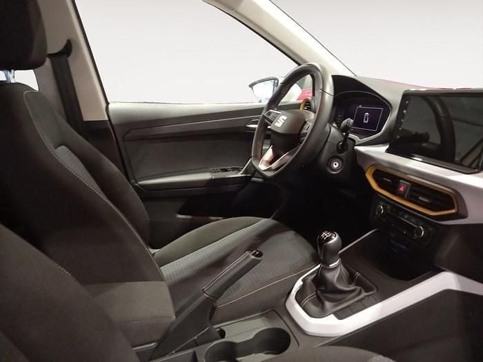 Usado Seat Arona Style 115 CV (84 kW) 2024 Blanco SUV