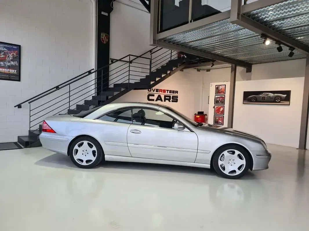 Usado Mercedes CL600 500 CV (367 kW) 2003 Plateado Coupe