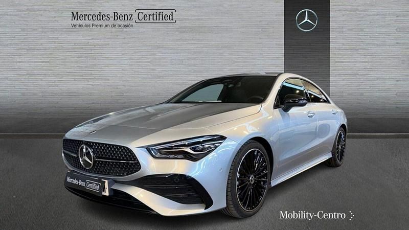 Plata hightech Usado 2025 Mercedes CLA220 AMG line Berlina | 39.500 € (Super precio) - Imagen 1/4