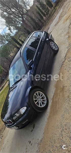 Usado BMW 320 136 CV (100 kW) 2001 Azul Familiar