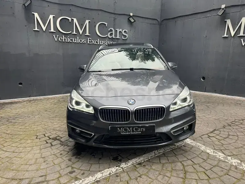 Usado BMW 218 Executive 150 CV (110 kW) 2018 Gris / plata Familiar