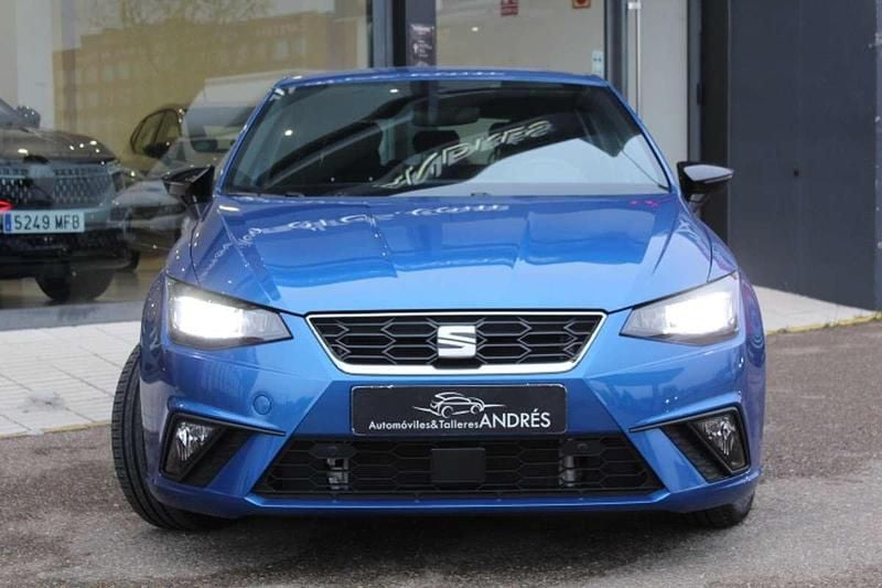 Usado Seat Ibiza FR 116 CV (85 kW) 2024 Azul Utilitario