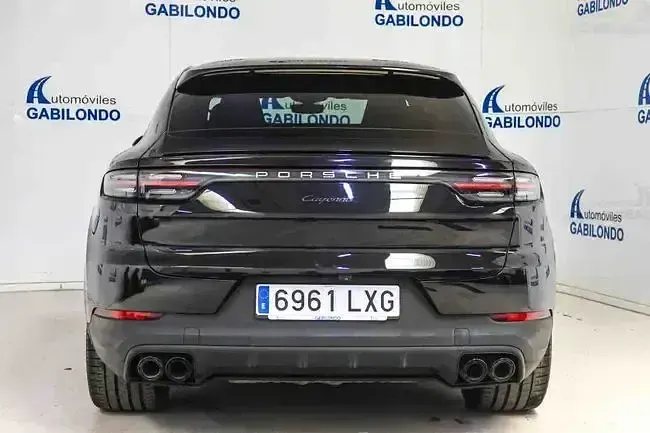 Usado Porsche Cayenne E-Hybrid 462 CV (339 kW) 2022 Negro SUV