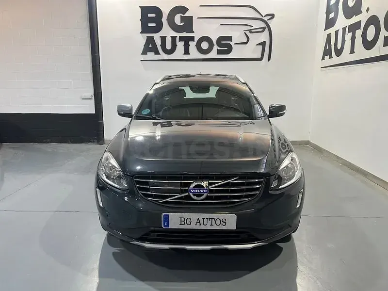 Usado Volvo XC60 Kinetic 150 CV (110 kW) 2017 Azul SUV