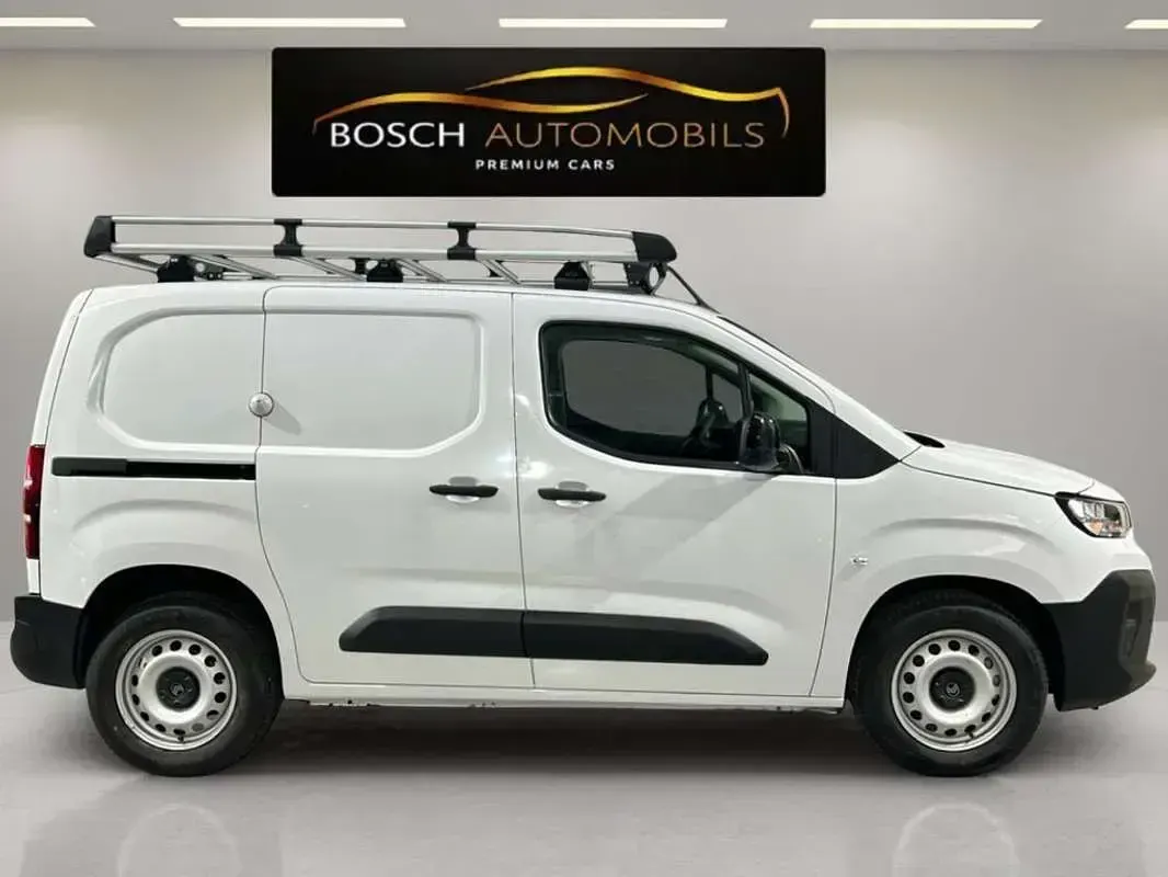 Usado Citroën Berlingo 99 CV (72 kW) 2025 Blanco Monovolumen