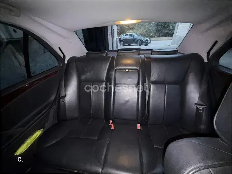 Usado Mercedes E270 Elegance 170 CV (125 kW) 2001 Azul Berlina