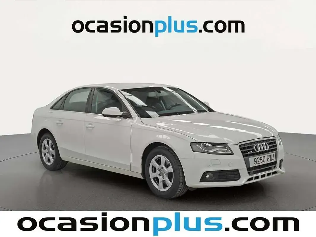 Usado Audi A4 180 CV (132 kW) 2010 Blanco Berlina