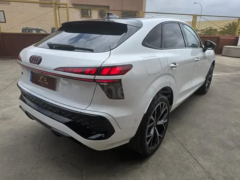 Usado Audi Q3 Sportback S-Line 272 CV (200 kW) 2025 Blanco SUV
