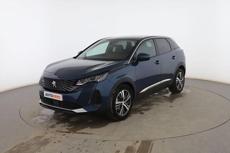 Usado Peugeot 3008 Allure 130 HP (95 kW) 2021 SUV