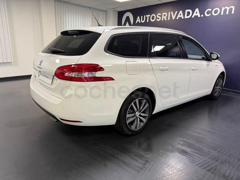 Usado Peugeot 308 SW Style 130 CV (95 kW) 2021 Blanco Familiar