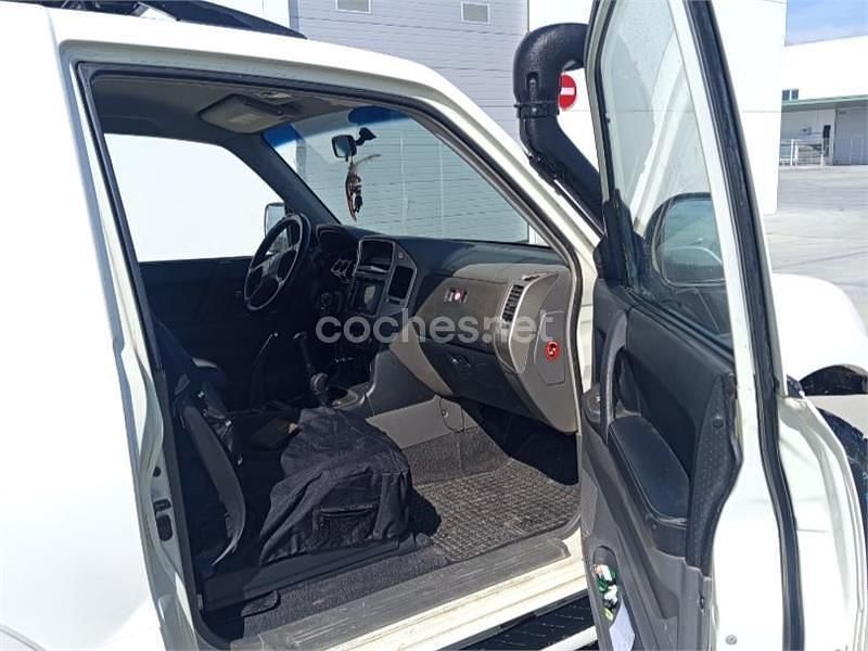 Usado Mitsubishi Montero 160 CV (117 kW) 2005 Blanco SUV