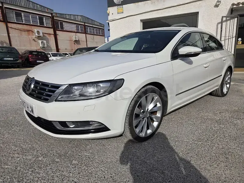 Usado VW Passat 140 CV (102 kW) 2012 Blanco Berlina