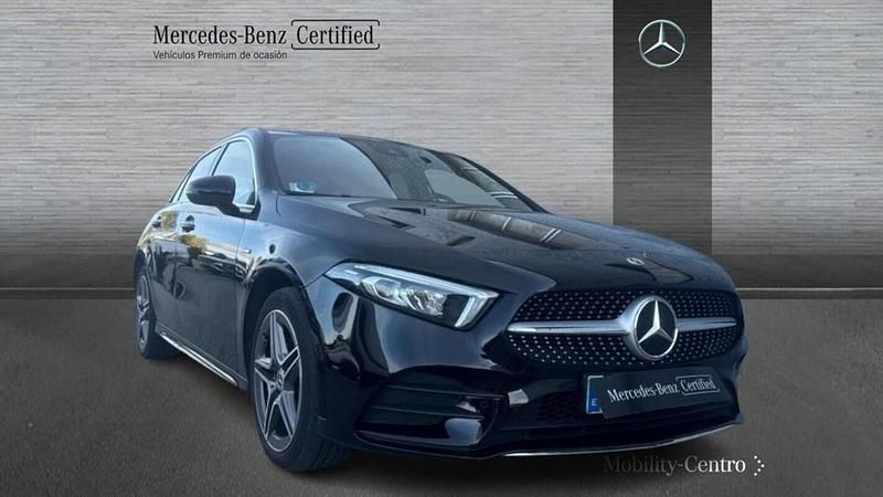 Usado Mercedes A250 AMG line 160 CV (117 kW) 2021 Nachtschwarz  unilack