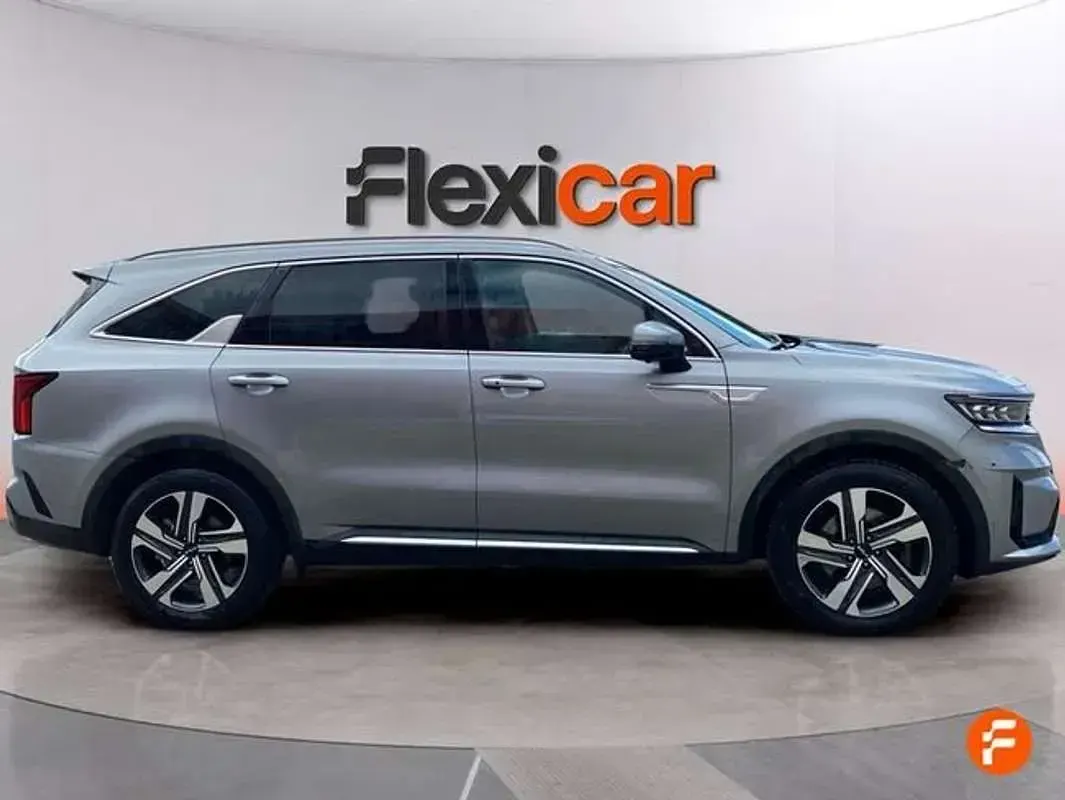 Usado Kia Sorento 193 CV (141 kW) 2023 Gris SUV