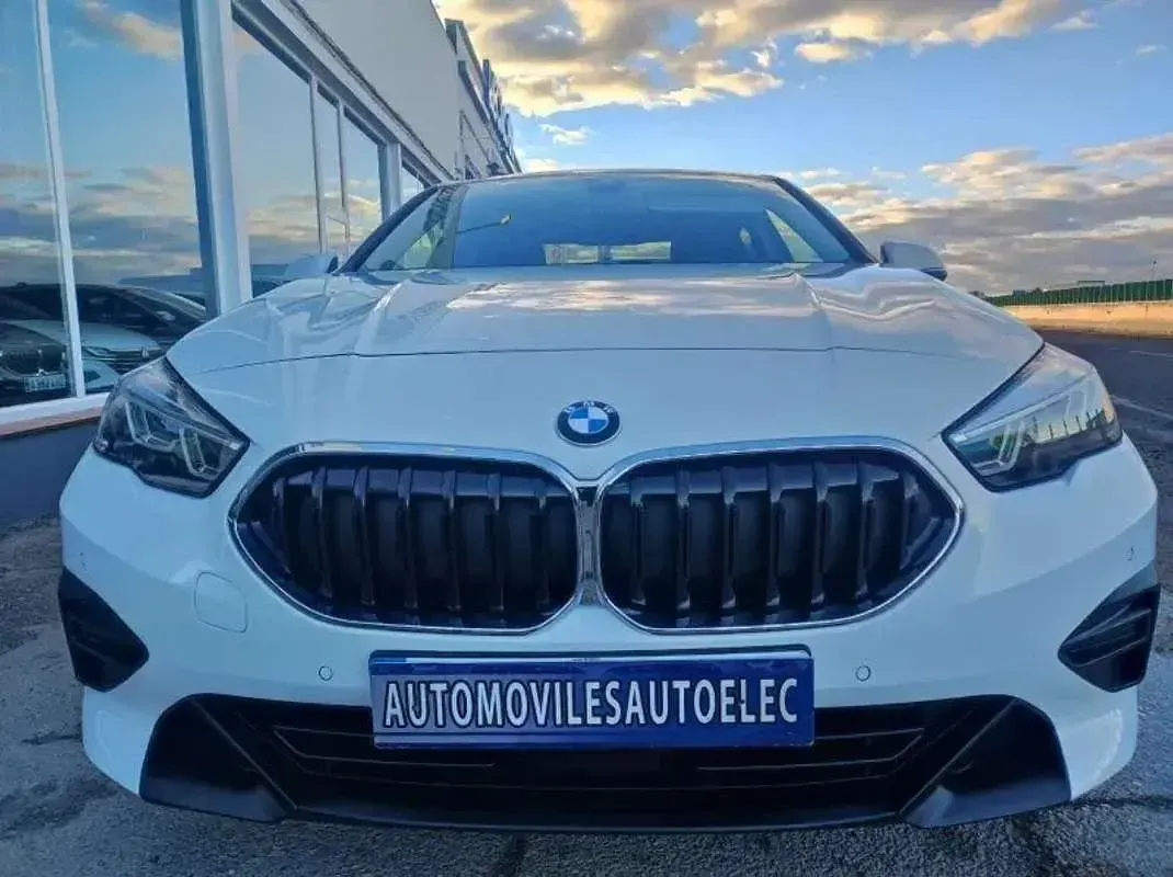 Usado BMW 116 116 CV (85 kW) 2021 Blanco Utilitario