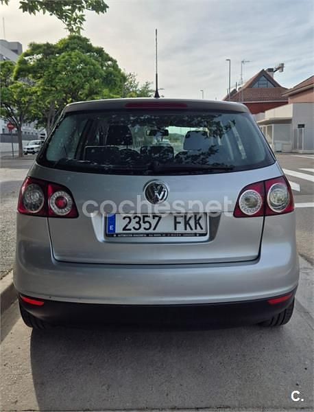 Begagnad VW Golf Plus Cross 105 HK (77 kW) 2007 Grå Minibuss