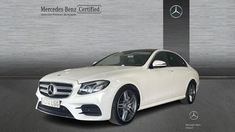 Usado Mercedes E220 AMG line 194 CV (142 kW) 2020 Blanco Berlina