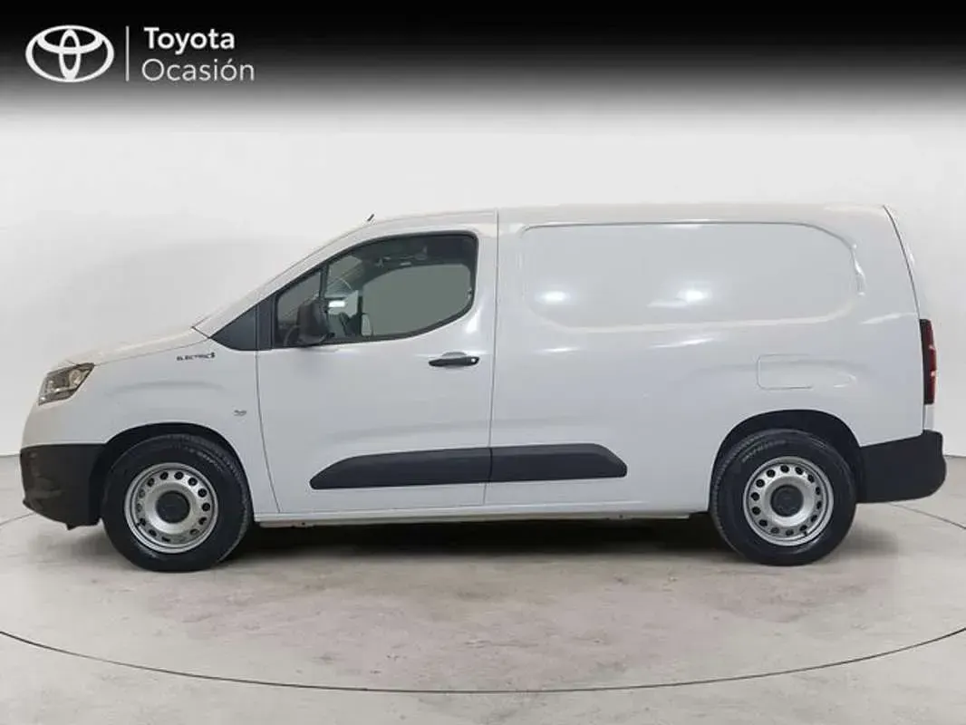 Usado Toyota Proace 50 kW (68 CV) 2024 Blanco Monovolumen
