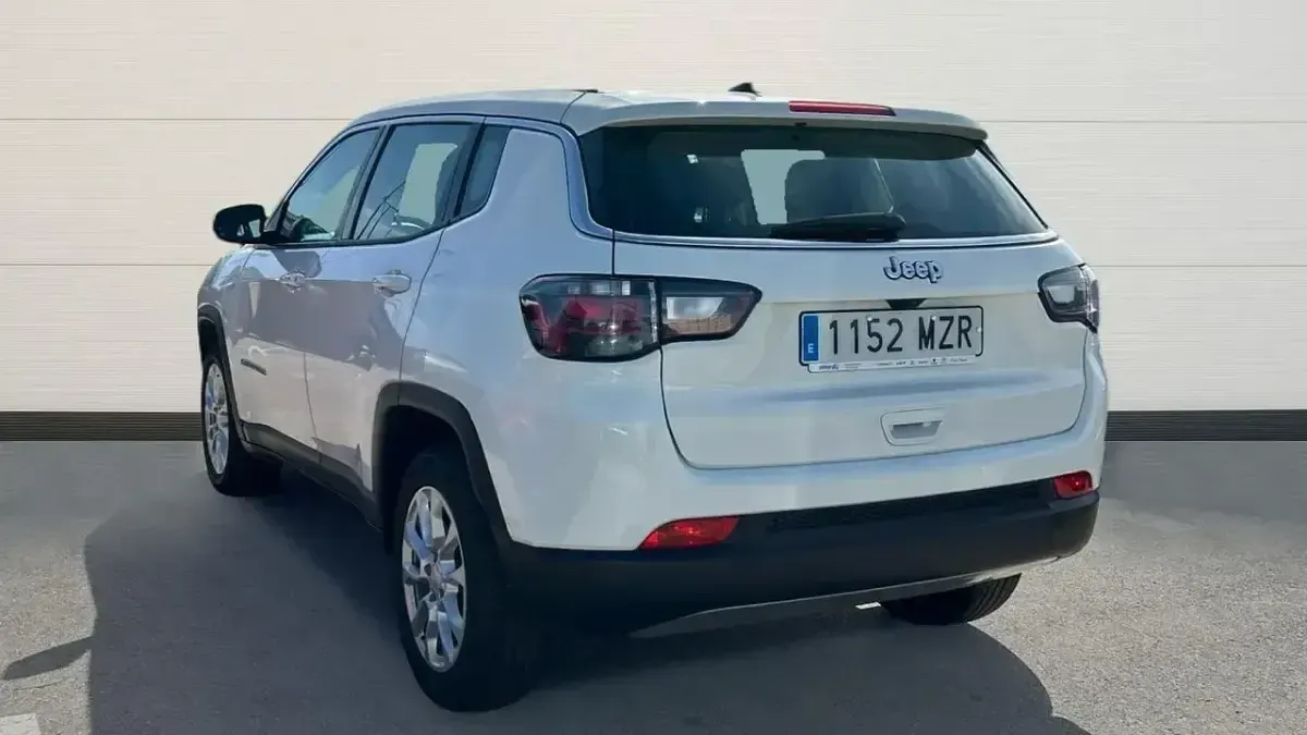 Käytetty Jeep Compass Altitude 130 HP (95 kW) 2025 Valkoinen Katumaasturi