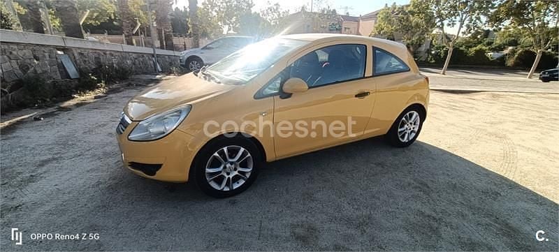 Amarillo Usado 2007 Opel Corsa Essentia Berlina | 3200 € (Buen precio) - Imagen 1/4