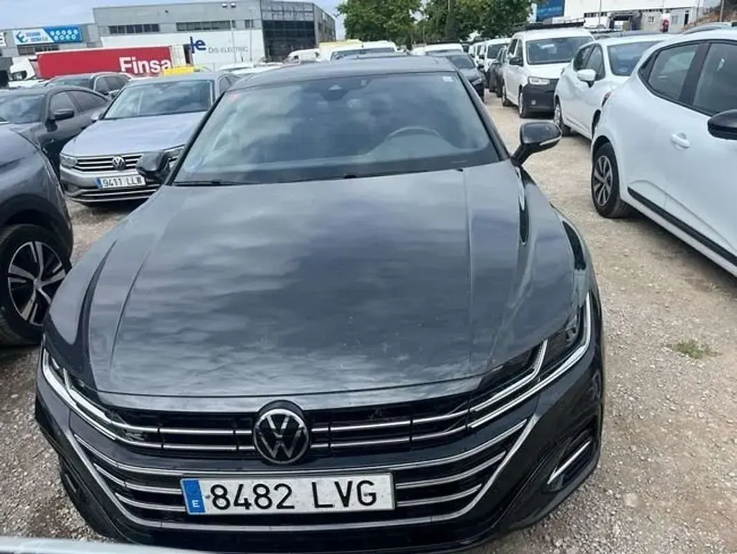 Usado VW Arteon R-line 218 CV (160 kW) 2021 Gris Coupe