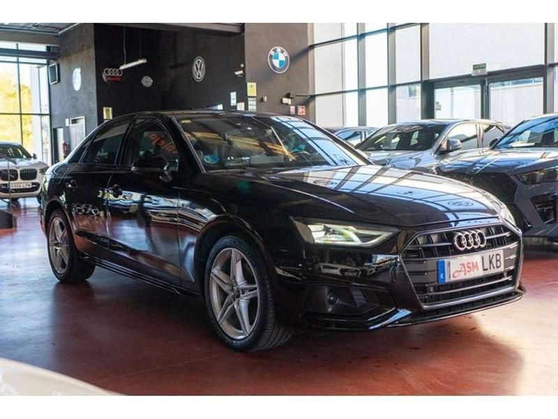 Usado Audi A4 Advanced 163 CV (119 kW) 2020 Negro Berlina
