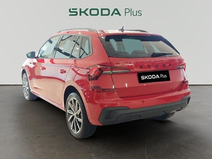 Rojo Nuevo 2025 Skoda Kamiq Sport SUV | 28.700 € (Caro) - Imagen 1/4