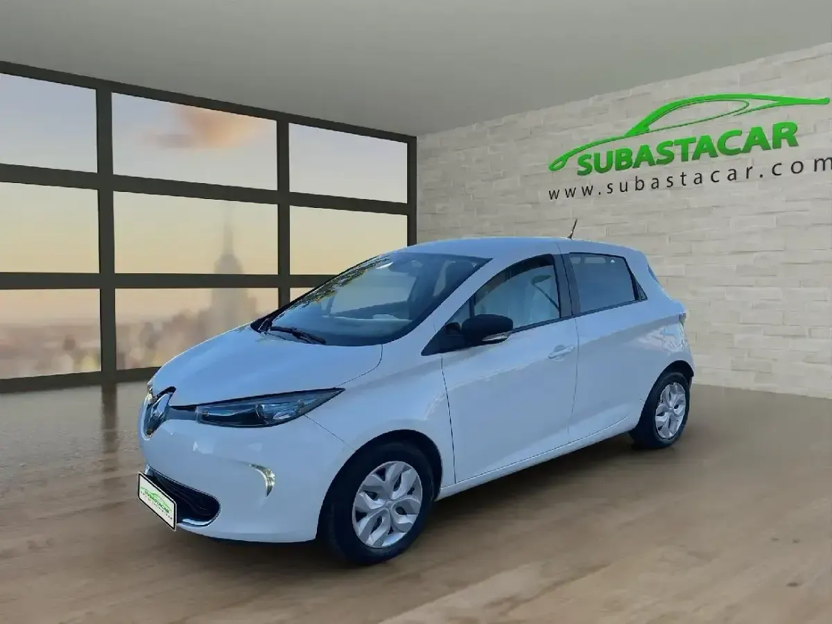 Usado Renault Zoe Life 67 kW (92 CV) 2016 Blanco Utilitario