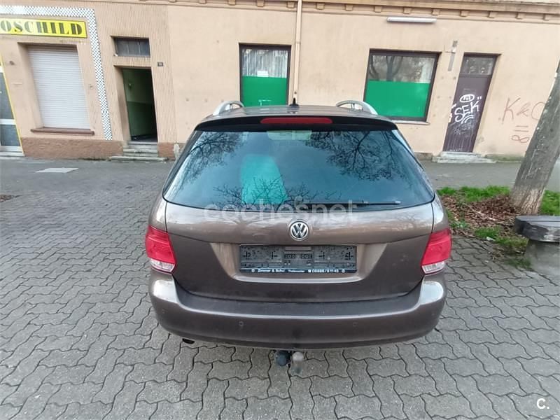 Usado VW Golf VI Advance 105 CV (77 kW) 2011 Marrón Utilitario