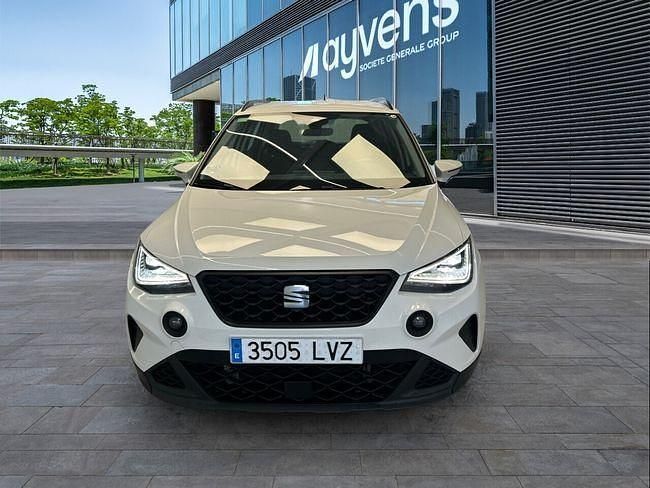 Usado Seat Arona Style 110 CV (80 kW) 2022 Blanco SUV