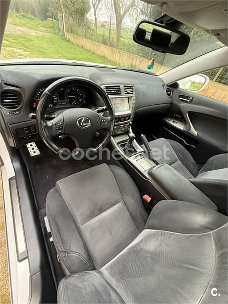 Usado Lexus IS220d Sport Line 177 CV (130 kW) 2009 Blanco Berlina