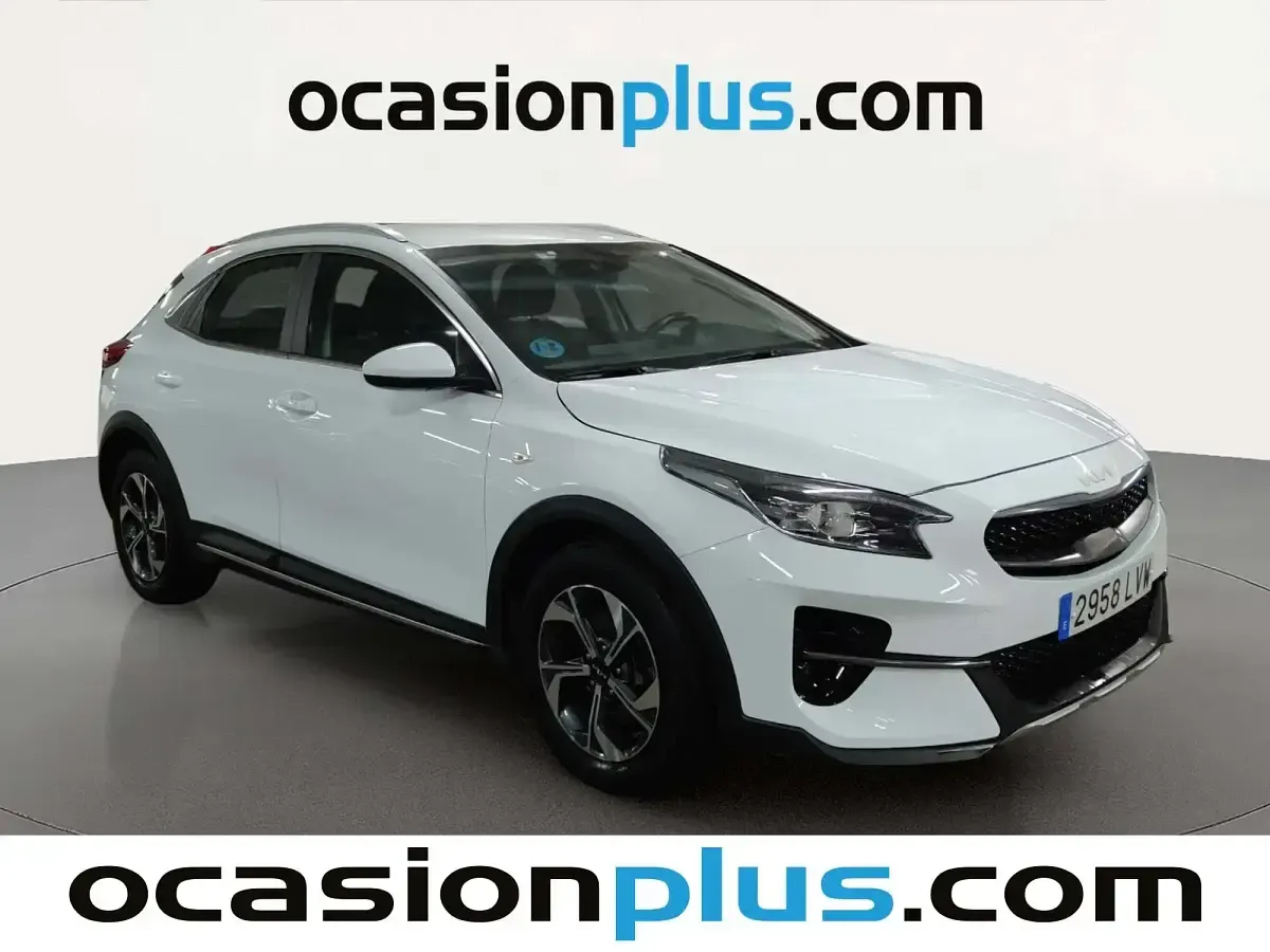 Usado Kia XCeed 120 HP (88 kW) 2022 Branco SUV