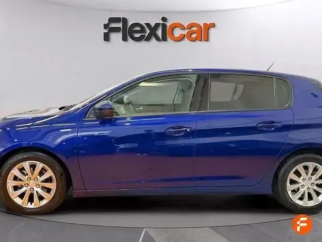 Usado Peugeot 308 Allure 130 CV (95 kW) 2018 Azul Berlina