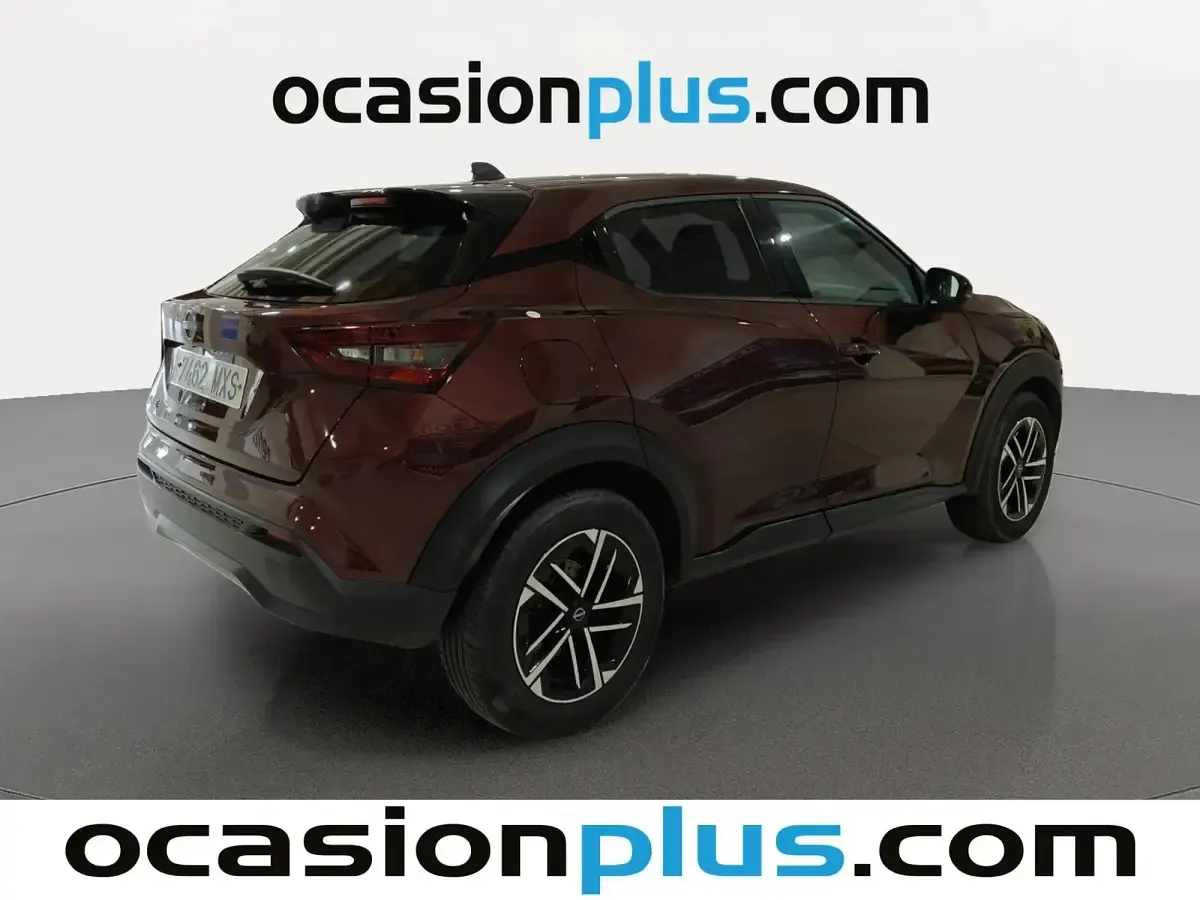 Begagnad Nissan Juke N-Connecta 114 HK (83 kW) 2025 Röd SUV