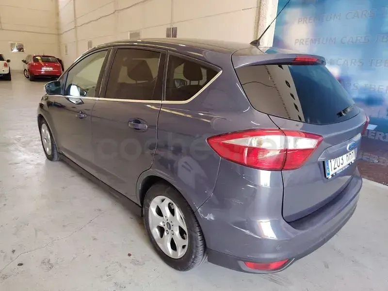 Usado Ford C-MAX Trend 95 CV (69 kW) 2011 Gris / plata Monovolumen