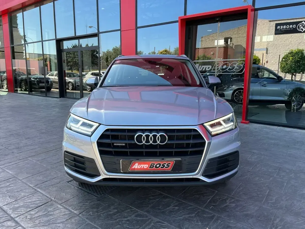 Usado Audi e-tron S-Line 299 CV (219 kW) 2020 Gris SUV