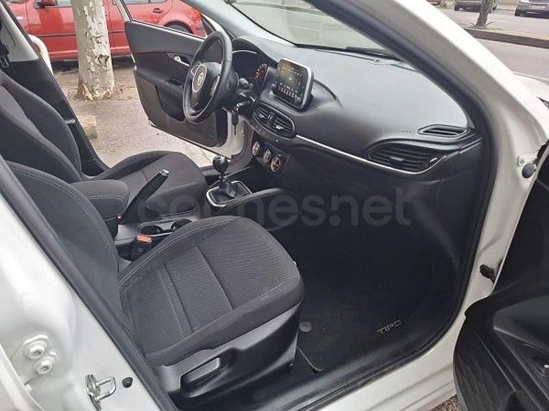 Usado Fiat Tipo Lounge 120 CV (88 kW) 2018 Blanco Familiar