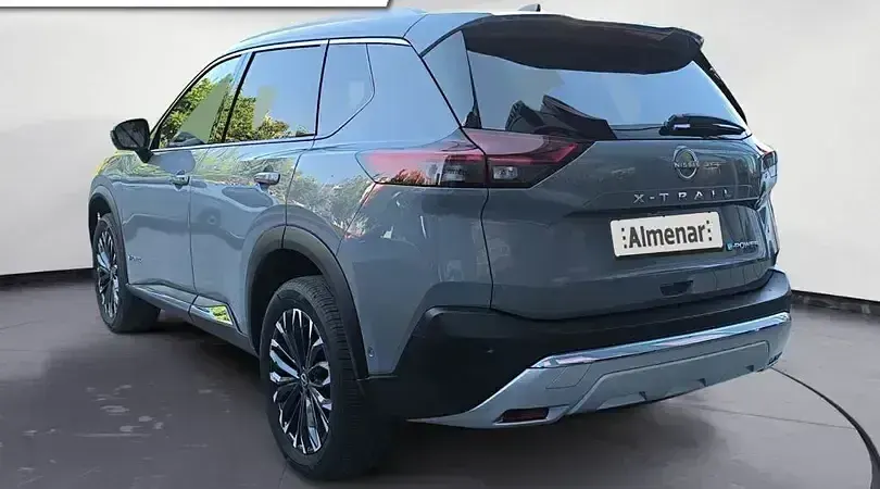 Usado Nissan X-Trail Tekna 204 CV (150 kW) 2025 Katana grey SUV