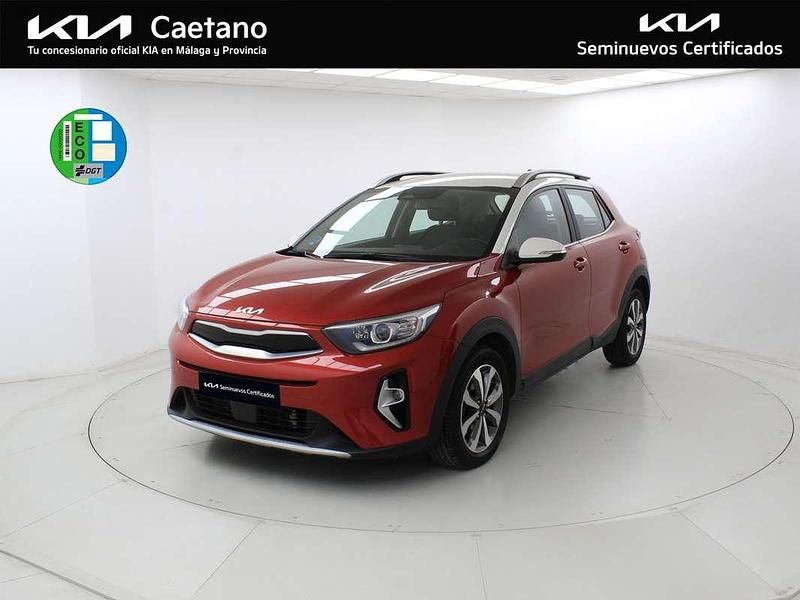 Usado Kia Stonic 101 CV (74 kW) 2023 Blanco SUV