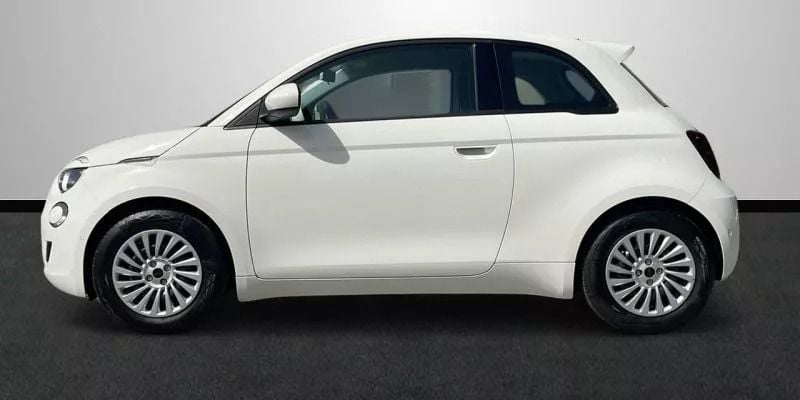Usado Fiat 500e La Prima 86 kW (118 CV) 2023 Blanco Utilitario