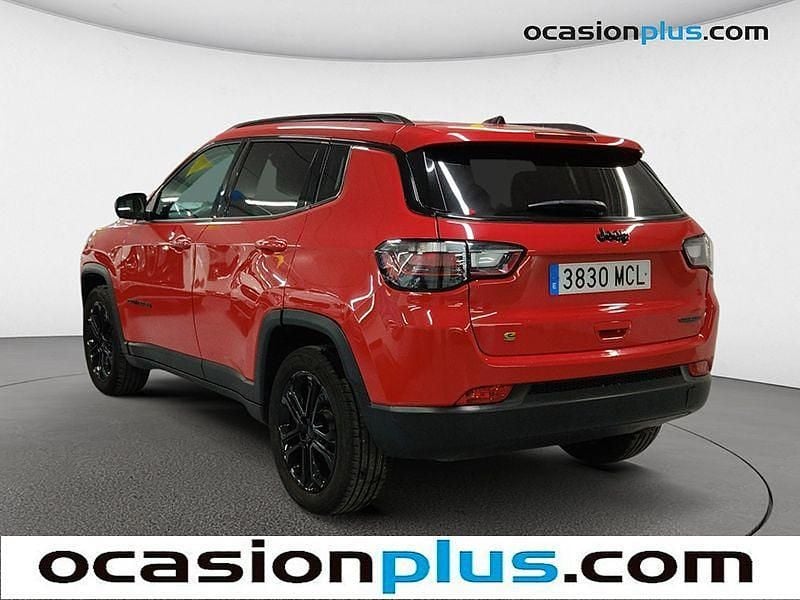 Usado Jeep Compass Night Eagle 130 CV (95 kW) 2022 Rojo SUV